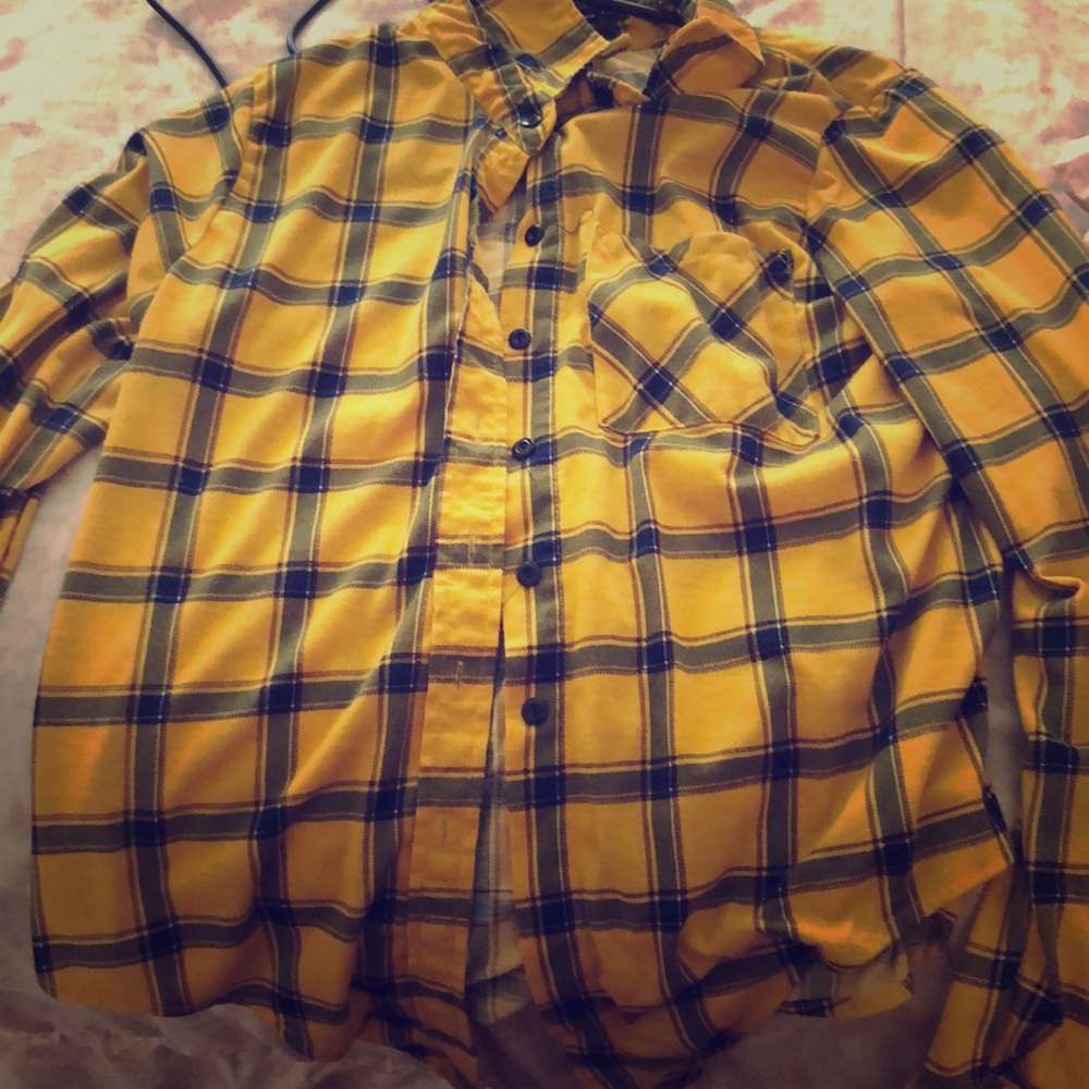 Long sleeve plaid shirt